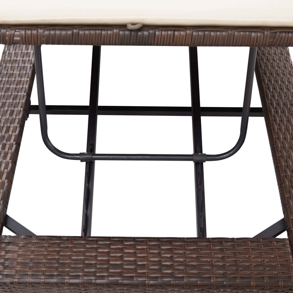 barna polyrattan napozóágy párnával