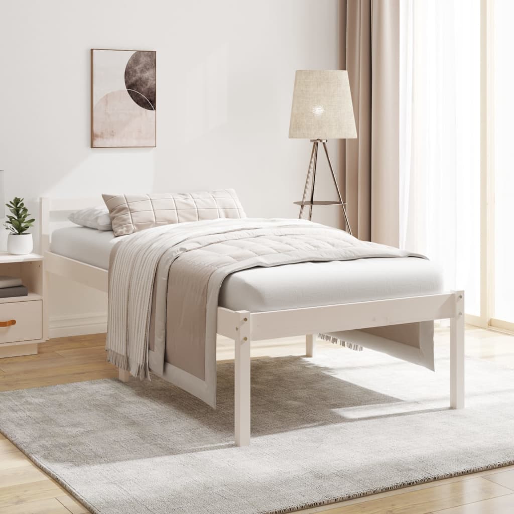 Single fehér tömör fenyőfa ágy időseknek 90 x 190 cm