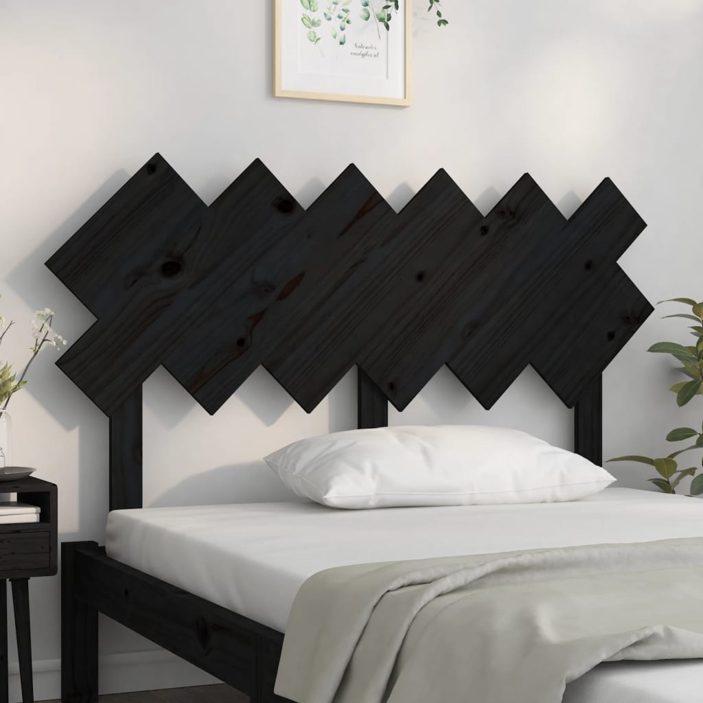 fekete tömör fenyőfa ágyfejtámla 132x3x81 cm