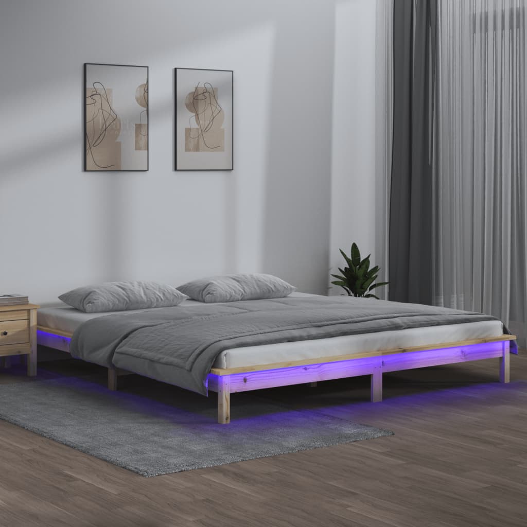 King Size tömör fa LED-es ágykeret 150 x 200 cm