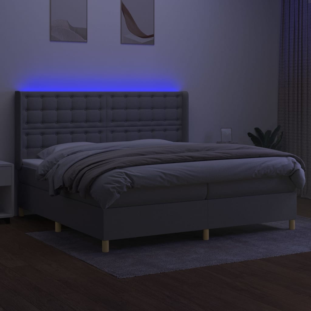 világosszürke szövet rugós és LED-es ágy matraccal 200x200 cm
