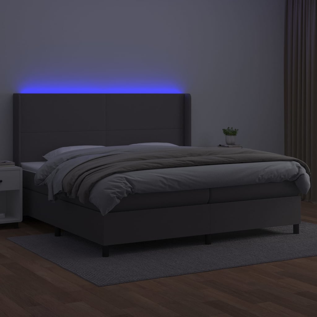 szürke műbőr rugós ágy matraccal és LED-del 200x200 cm