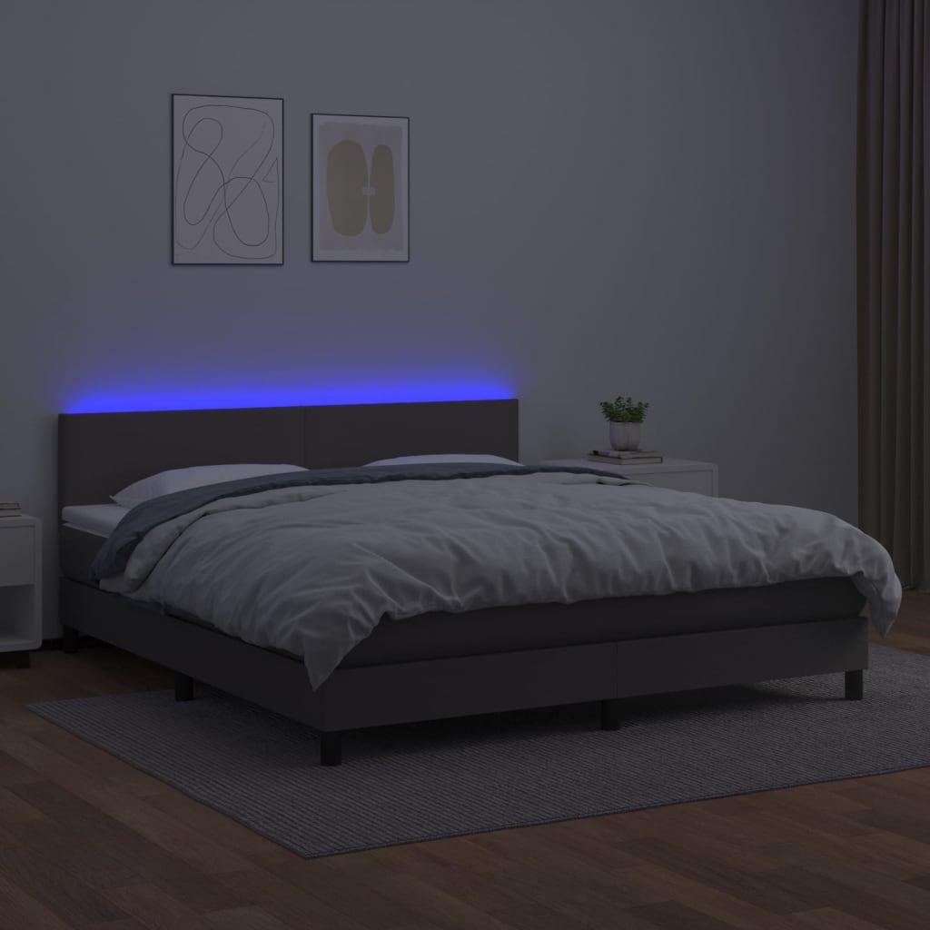 szürke műbőr rugós ágy matraccal és LED-del 180x200 cm