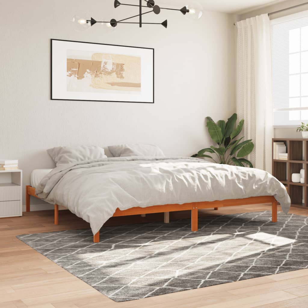viaszbarna tömör fenyőfa ágy matrac nélkül 200 x 200 cm
