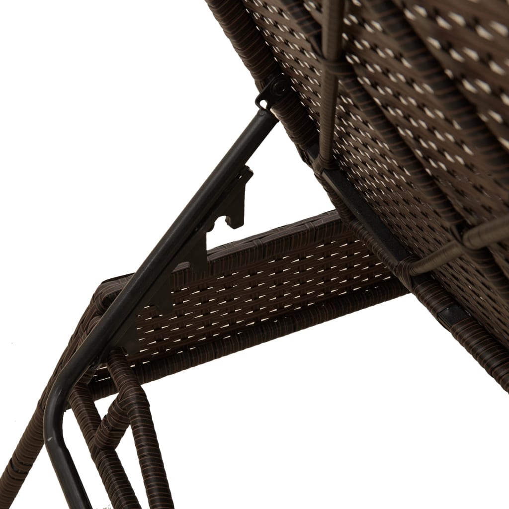 2 db barna polyrattan napozóágy asztallal