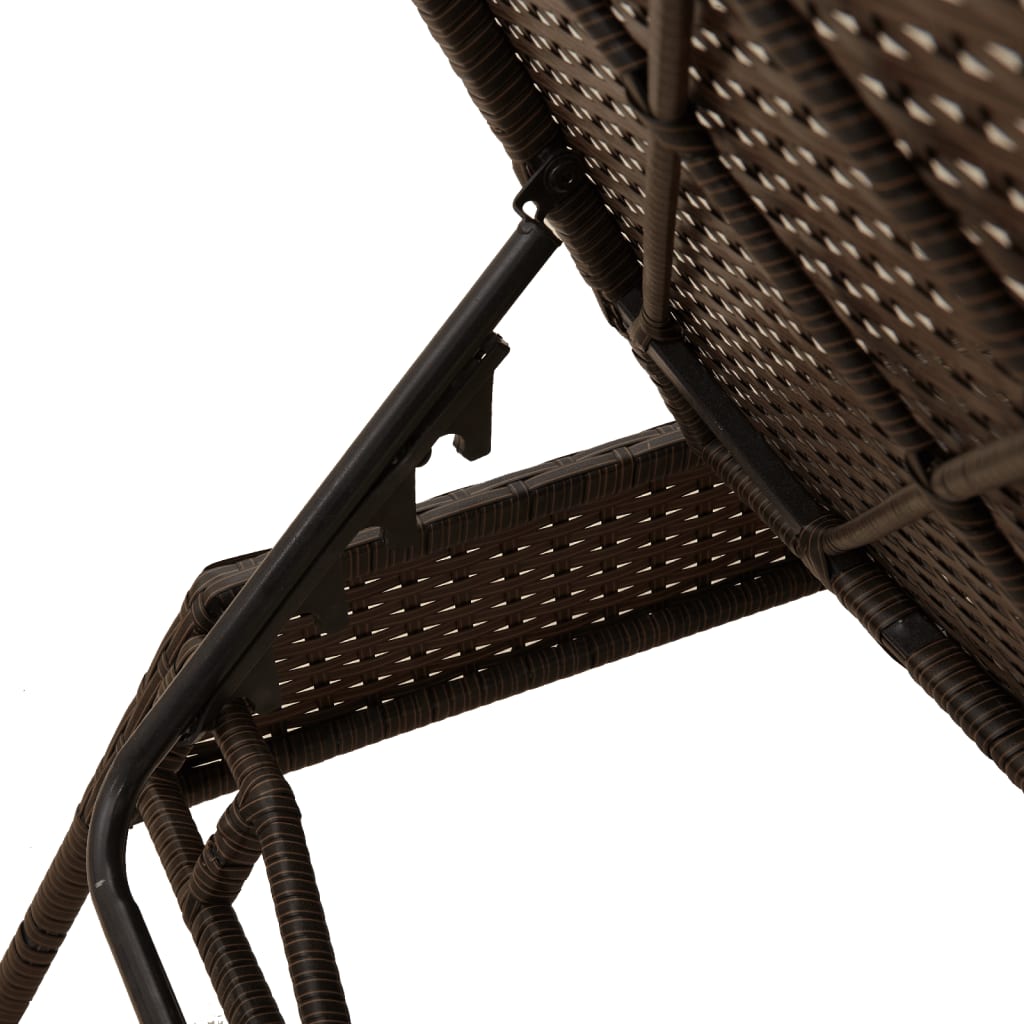2 db barna polyrattan napozóágy asztallal