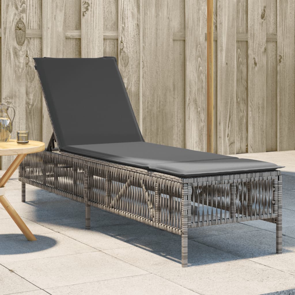 szürke polyrattan napozóágy párnával
