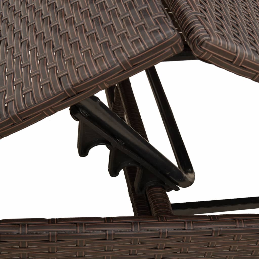 2 db barna polyrattan napozóágy párnával