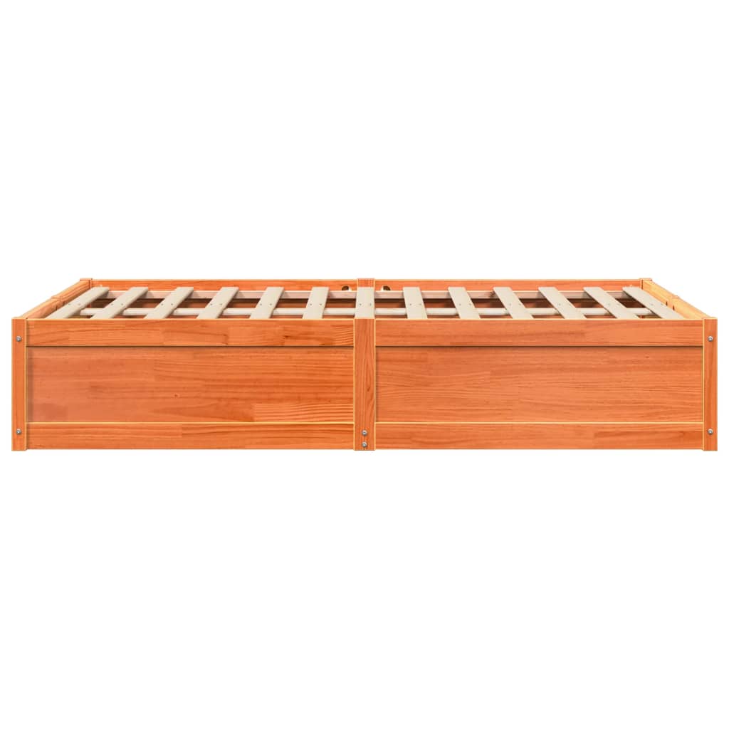 viaszbarna tömör fenyőfa ágy matrac nélkül 135 x 190 cm