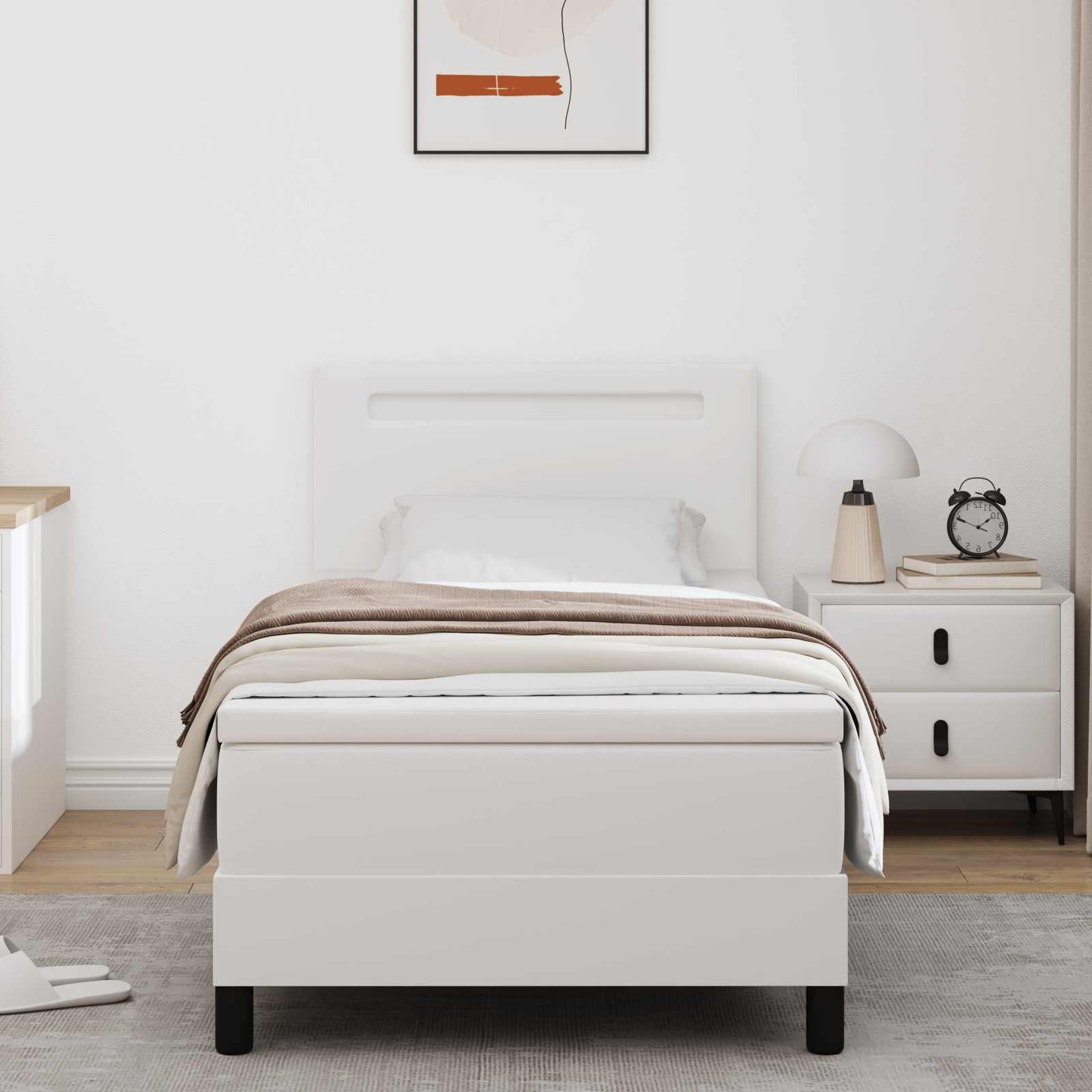 Boxrugós ágy LED szalagokkal Fehér 100 x 200 cm Műbőr