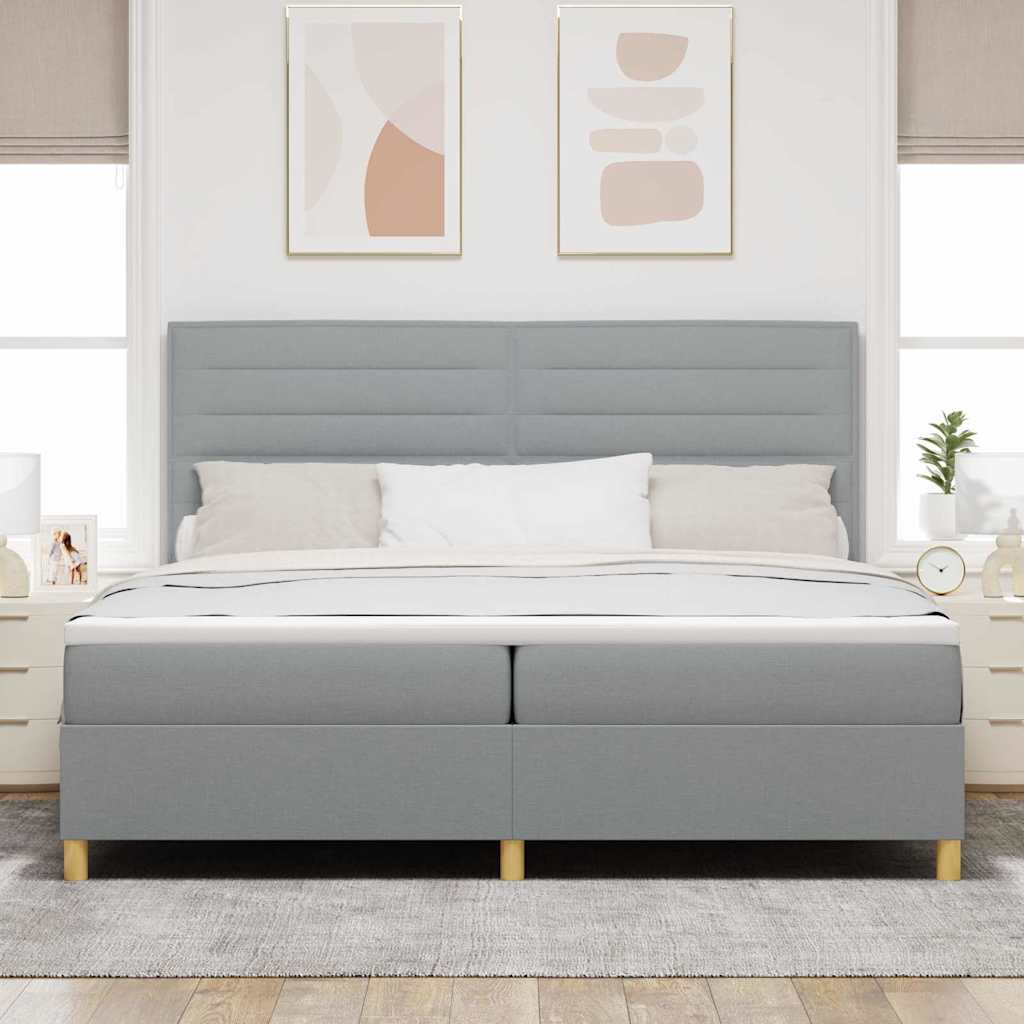 Boxrugós ágy matracmal Világosszürke 200 x 200 cm szövet