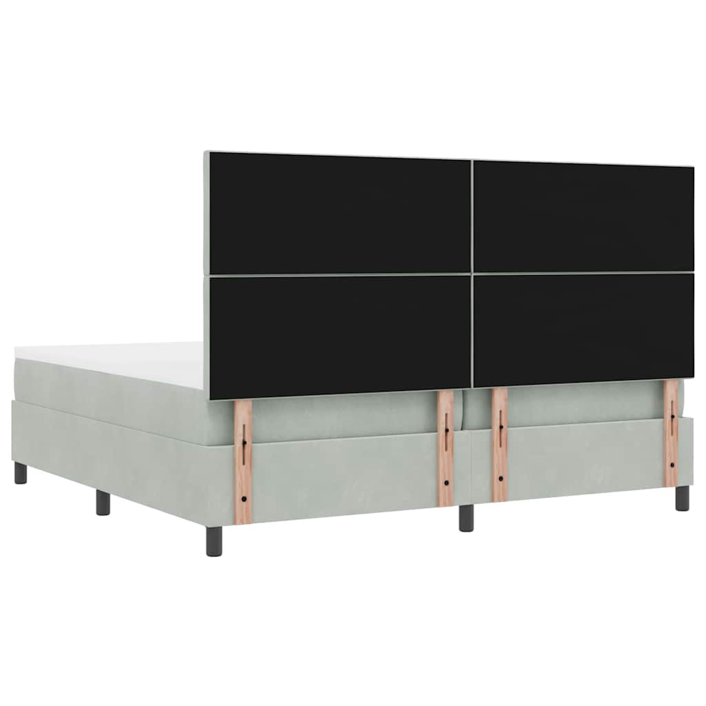 Boxrugós ágy fejtámlával Világosszürke 200 x 200 cm Bársony