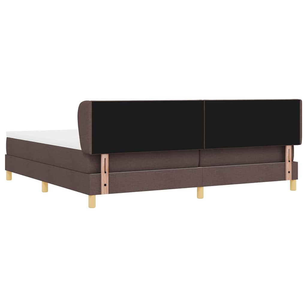 Boxrugós ágy fejtámlával Sötét Barna 200 x 200 cm szövet