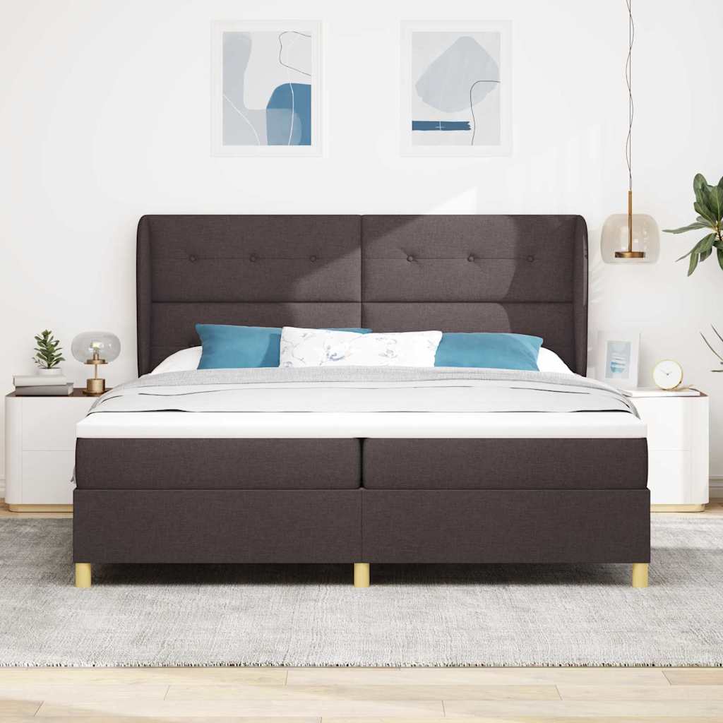 Boxrugós ágy fejtámlával Sötét Barna 200 x 200 cm szövet