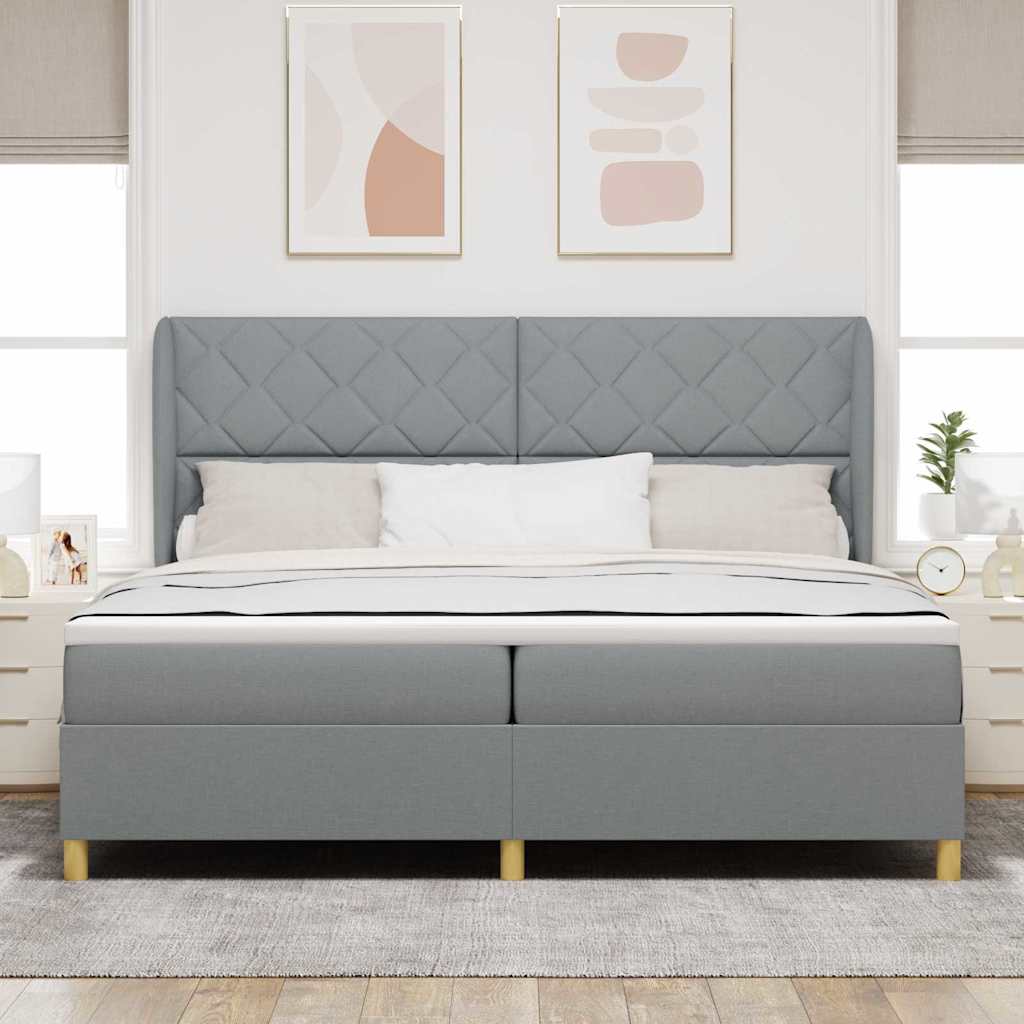 Boxrugós ágy fejtámlával Világosszürke 200 x 200 cm szövet