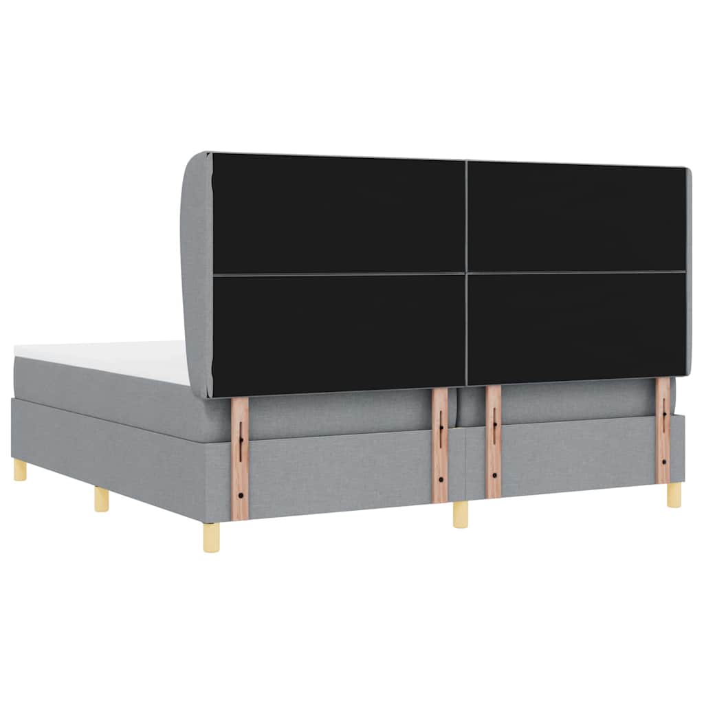 Boxrugós ágy fejtámlával Világosszürke 200 x 200 cm szövet