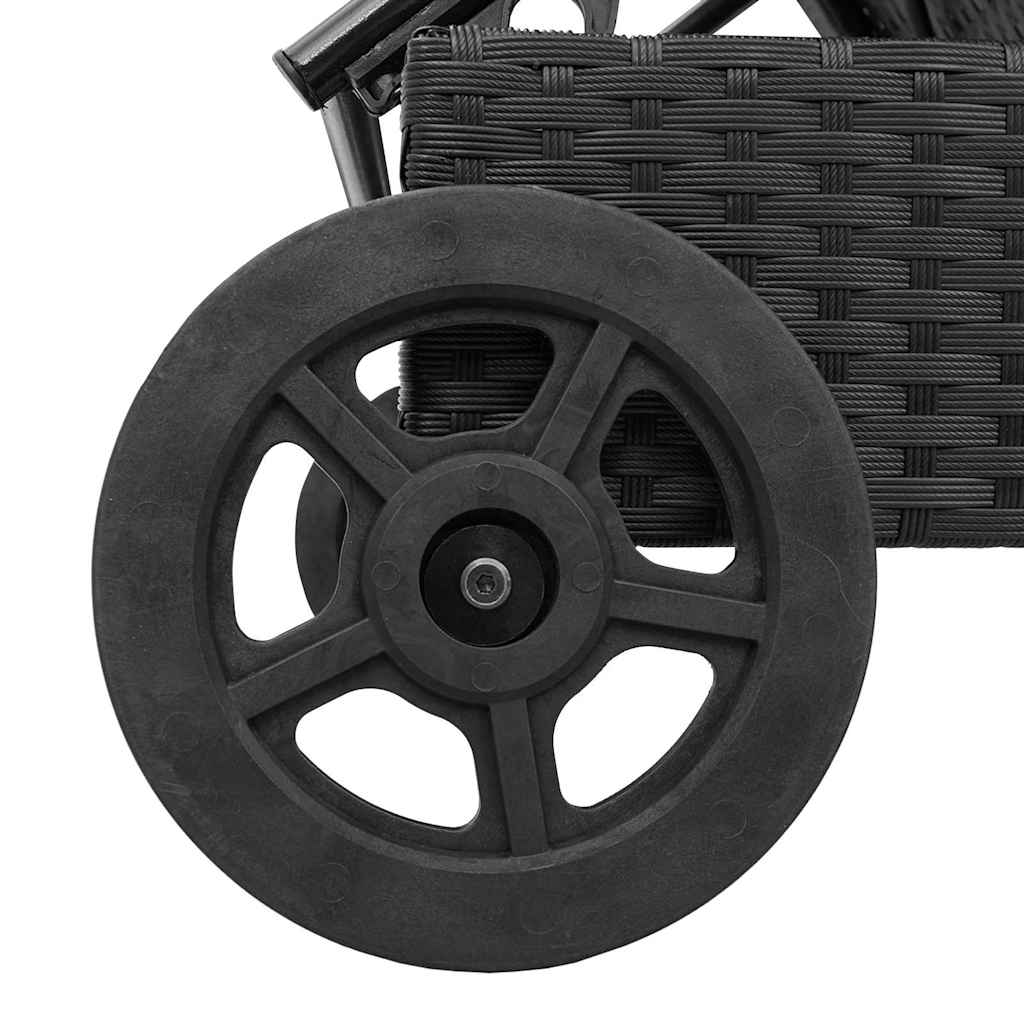 fekete polyrattan napozóágy kerekekkel és párnával