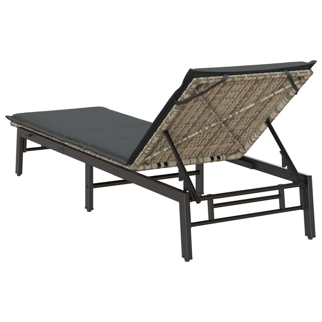 világosszürke polyrattan napozóágy párnával