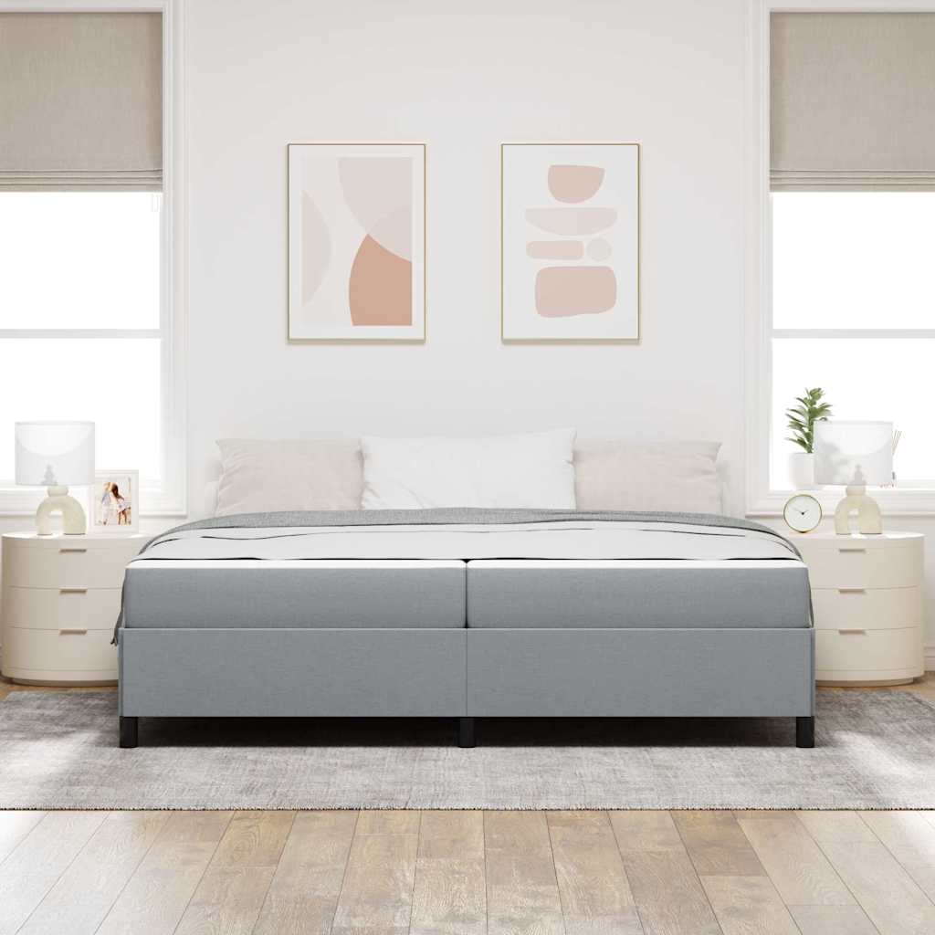 Boxrugós ágy matracmal Világosszürke 200 x 200 cm szövet