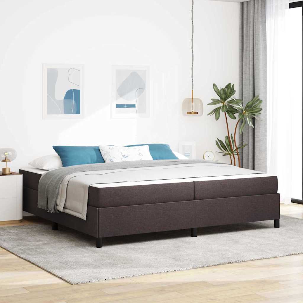 Boxrugós ágy matracmal Sötét Barna 200 x 200 cm szövet