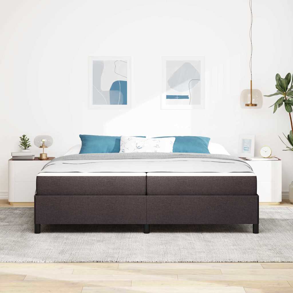 Boxrugós ágy matracmal Sötét Barna 200 x 200 cm szövet