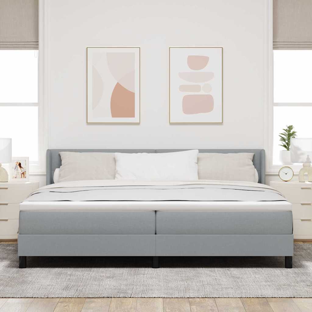 Boxrugós ágy fejtámlával Világosszürke 200 x 200 cm szövet