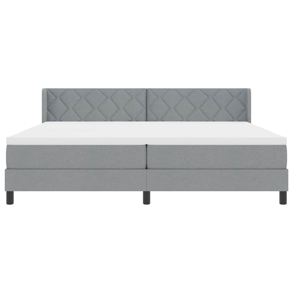 Boxrugós ágy fejtámlával Világosszürke 200 x 200 cm szövet