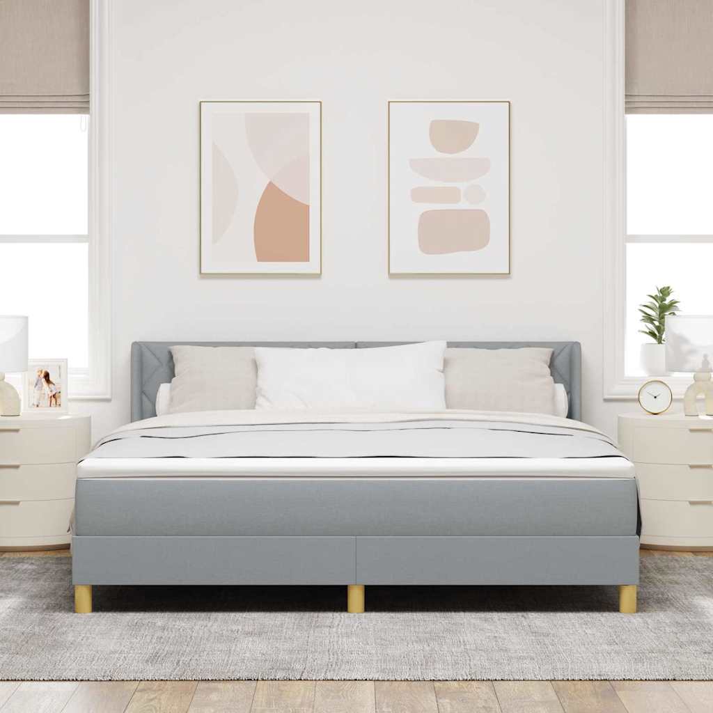 Boxrugós ágy fejtámlával Világosszürke 200 x 180 cm szövet