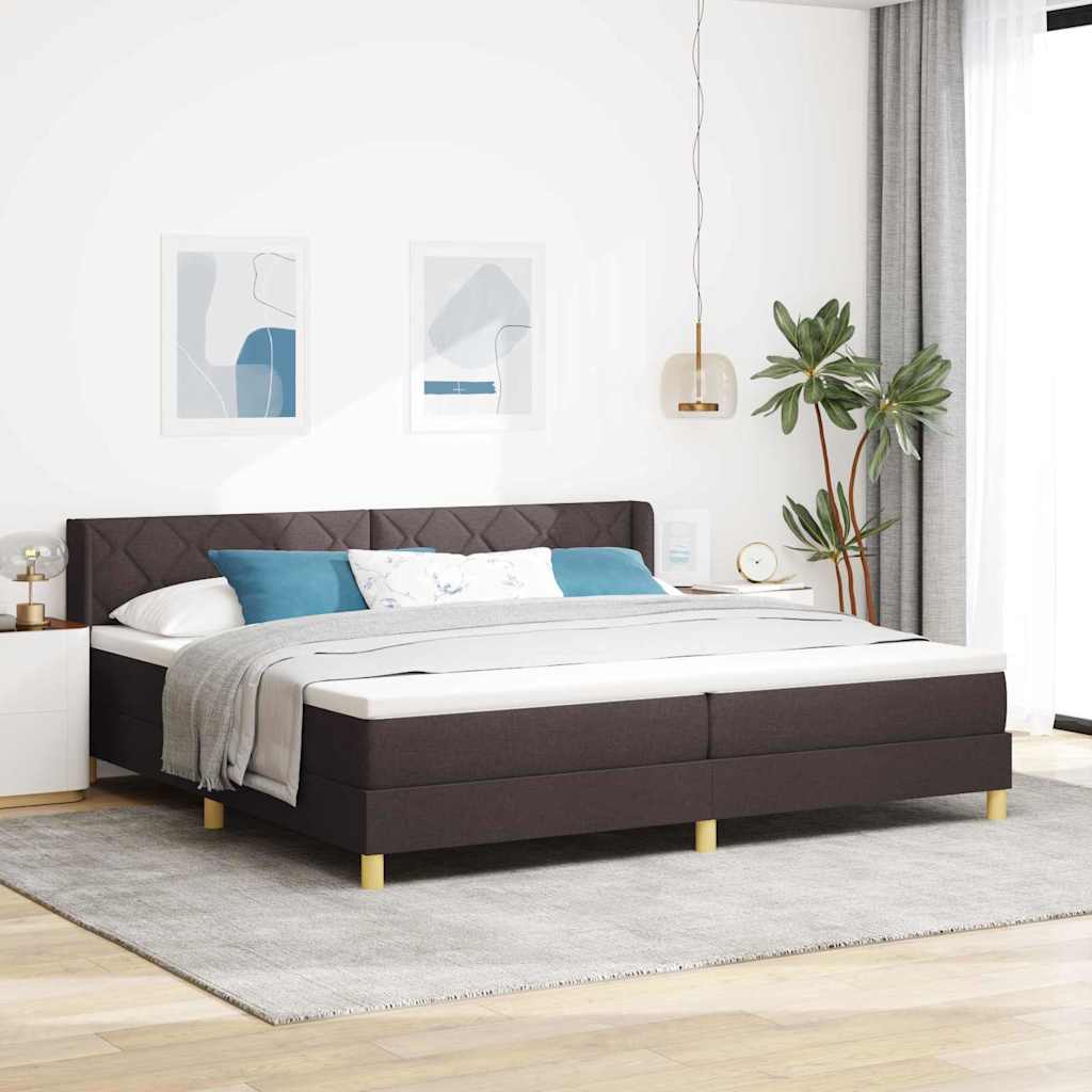 Boxrugós ágy fejtámlával Sötét Barna 200 x 200 cm szövet
