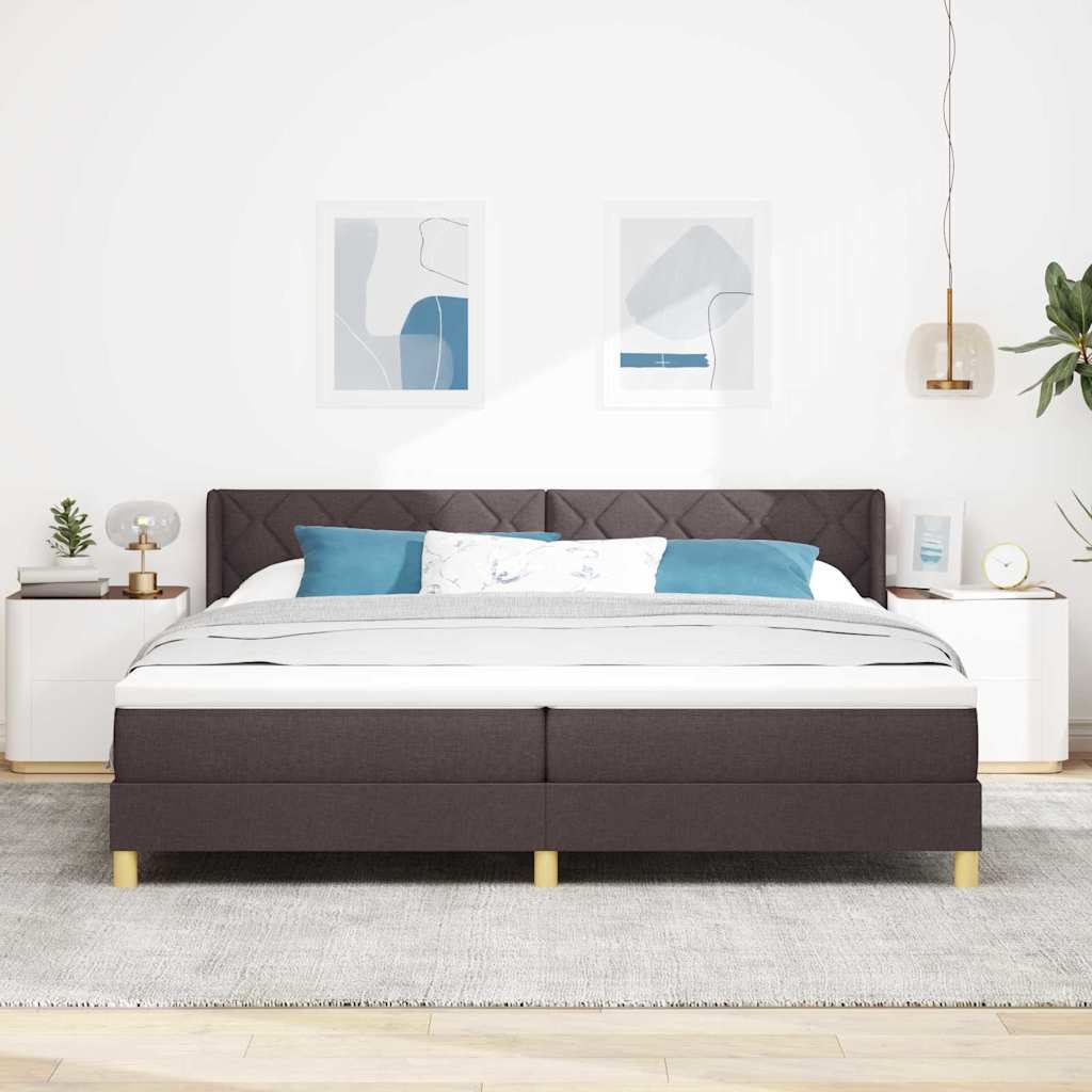 Boxrugós ágy fejtámlával Sötét Barna 200 x 200 cm szövet