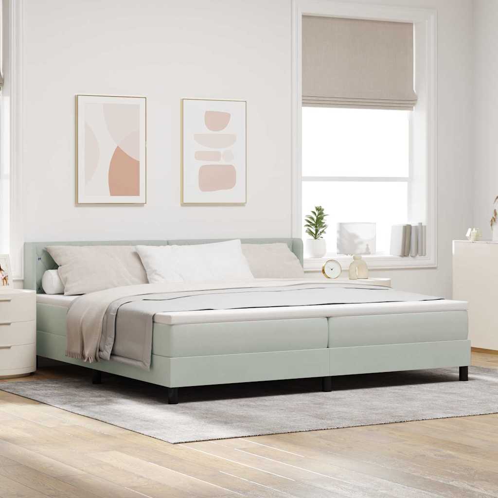 Boxrugós ágy fejtámlával Világosszürke 200 x 200 cm Bársony