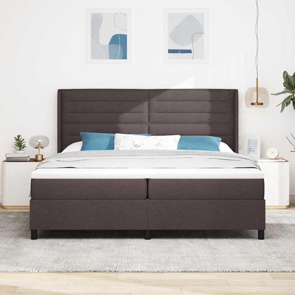 Boxrugós ágy matracmal Sötét Barna 200 x 200 cm szövet