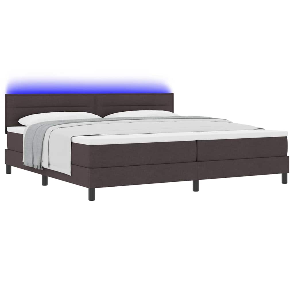 Boxrugós ágy matracmal leddel Sötét Barna 200 x 200 cm szövet