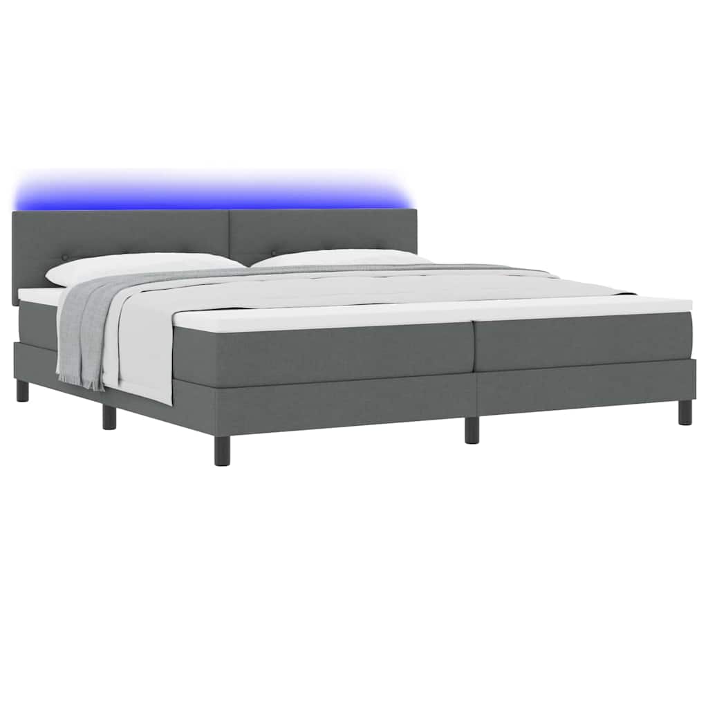 Boxrugós ágy LED szalagokkal Sötétszürke 200 x 200 cm szövet