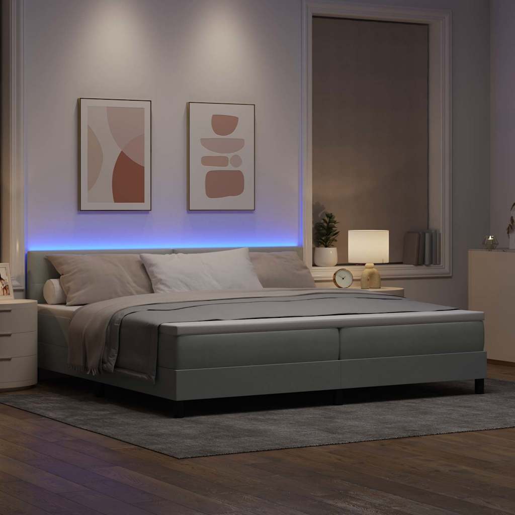 LED Box Spring Ágy matracmal Világosszürke 200 x 200 cm Bársony