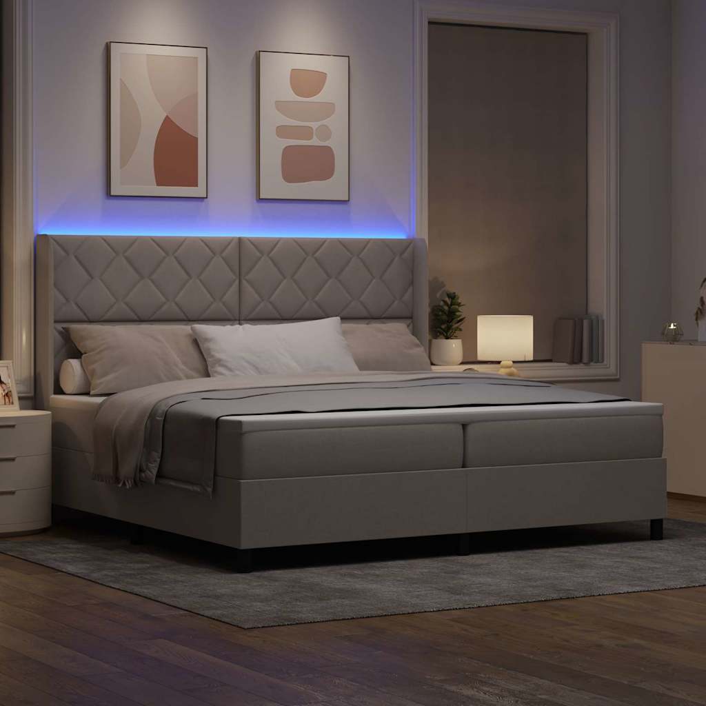 LED Box Spring Ágy fejtámlával Tópszínű 200 x 200 cm szövet