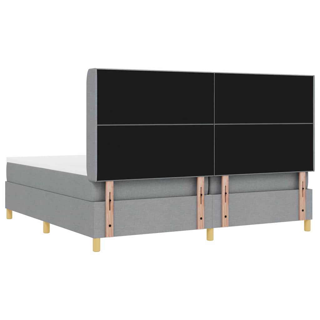 Boxrugós ágy LED szalagokkal Világosszürke 200 x 200 cm szövet