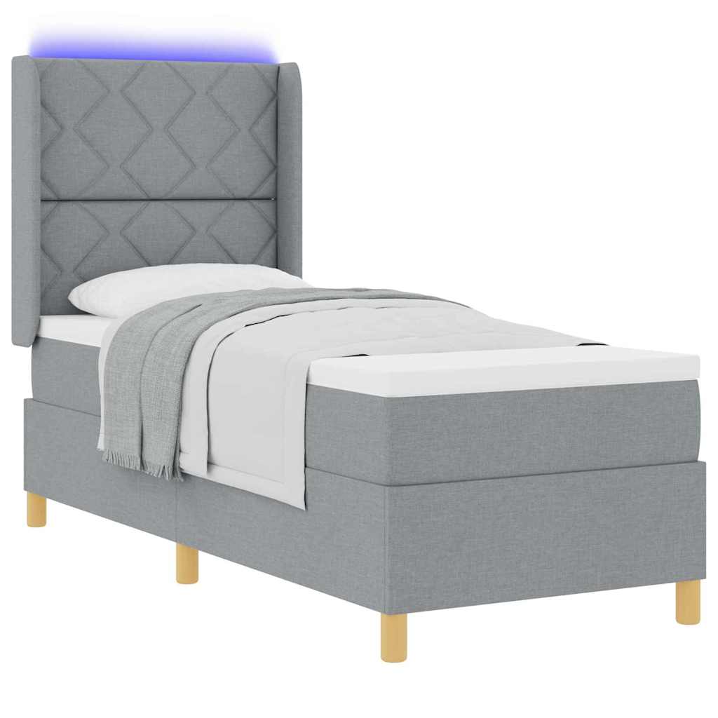 Boxrugós ágy LED szalagokkal Világosszürke 80 x 200 cm szövet
