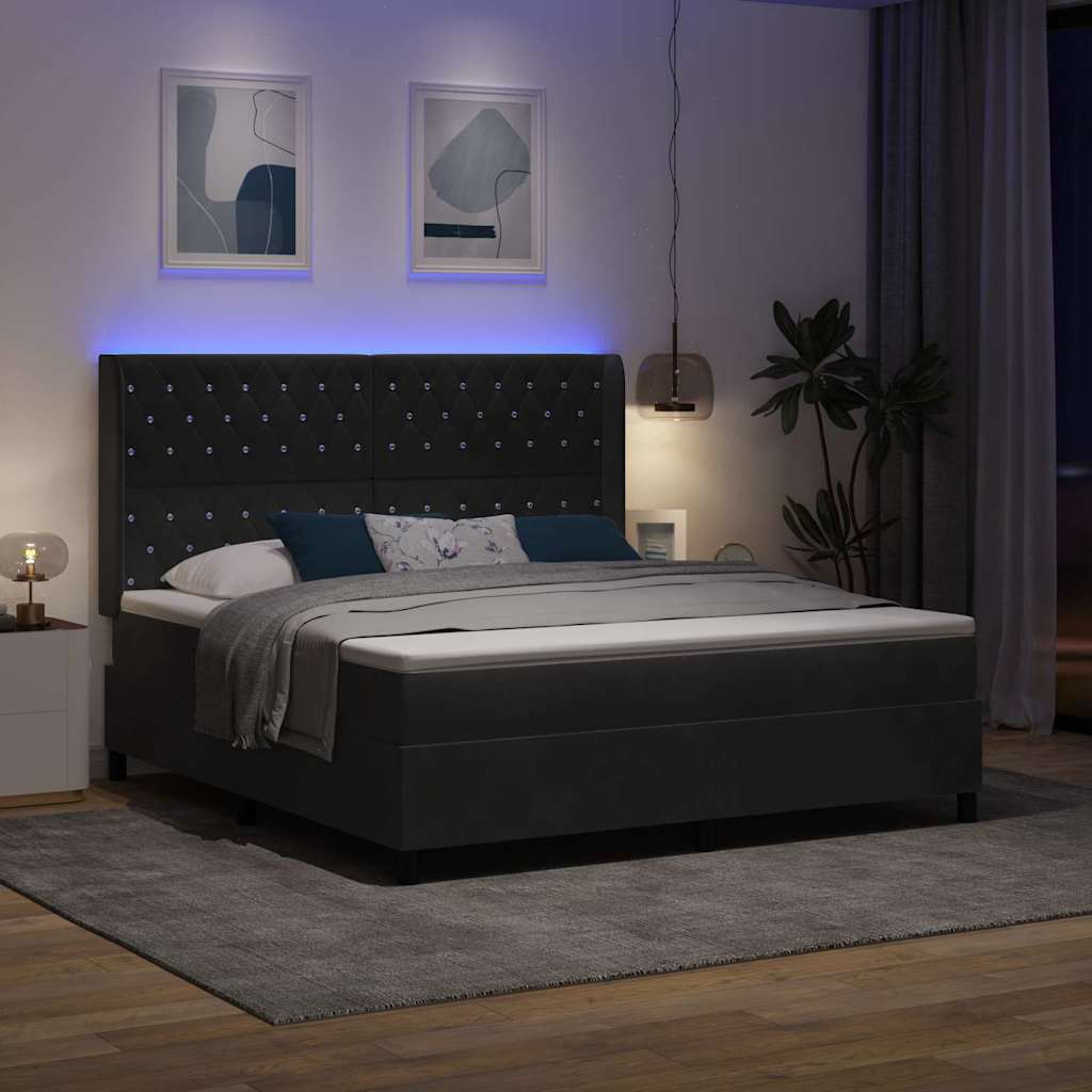 Boxrugós ágy matracmal leddel Fekete 180 x 200 cm Bársony