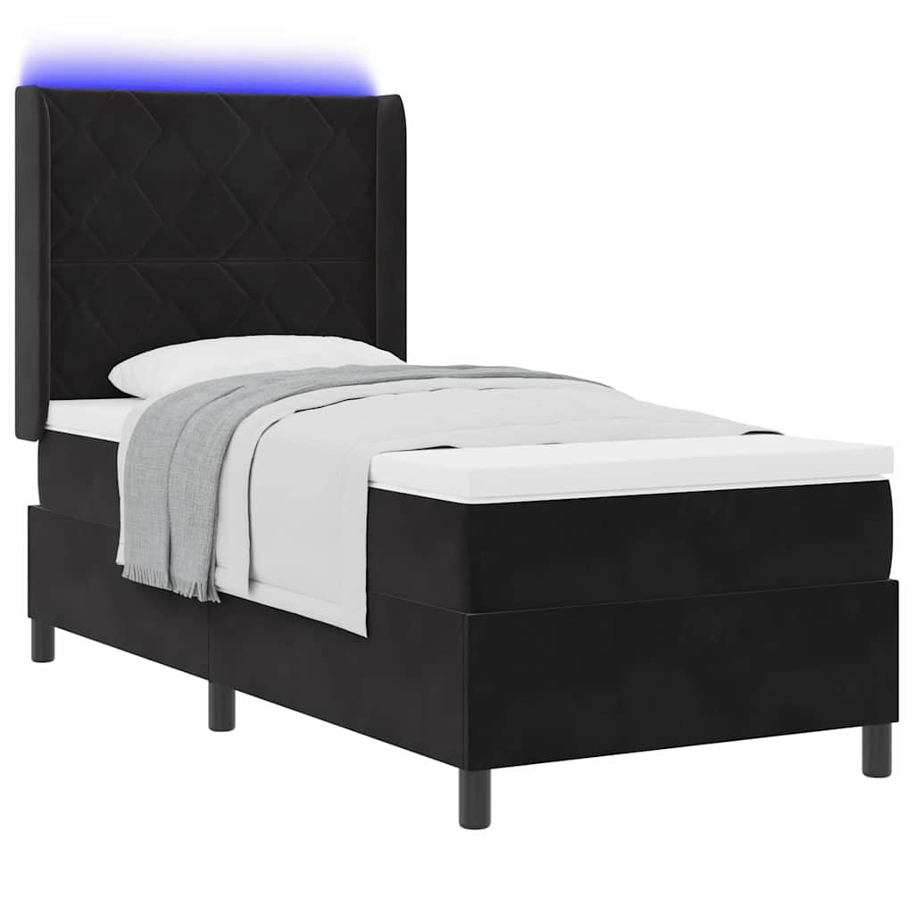 Boxrugós ágy LED szalagokkal Fekete 90 x 190 cm Bársony