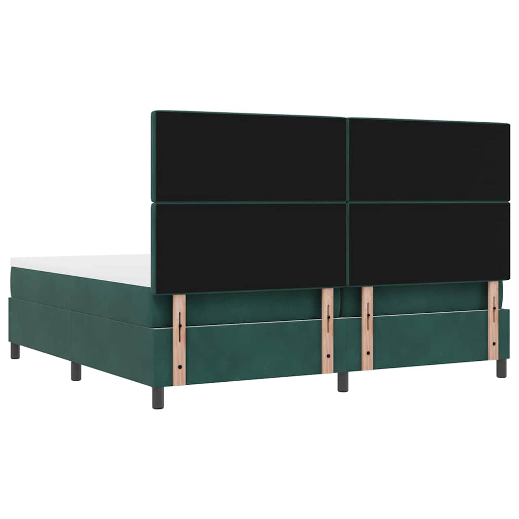 Boxrugós ágy matracmal Sötétzöld 200 x 200 cm Bársony