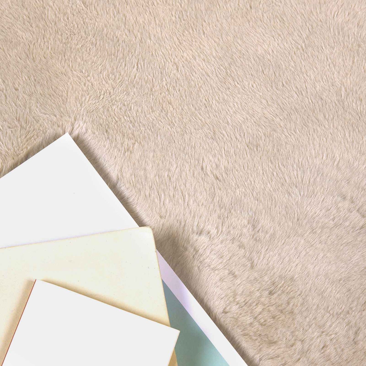 Csúszásgátlós műnyúl szőnyeg OLITE Tópszínű 60 x 90 cm