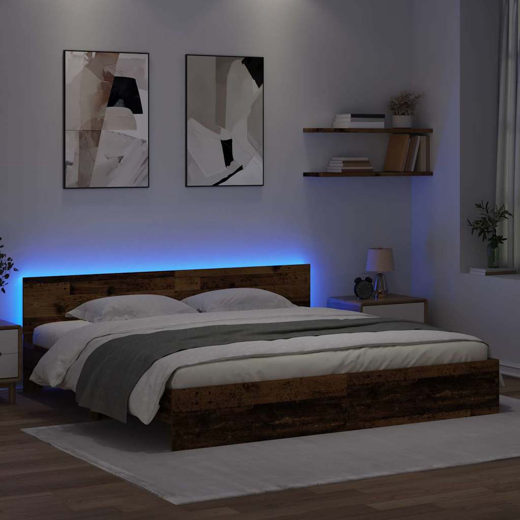 Ágykeret LED -es lámpákkal Öreg fa 180 x 200 cm Faanyag